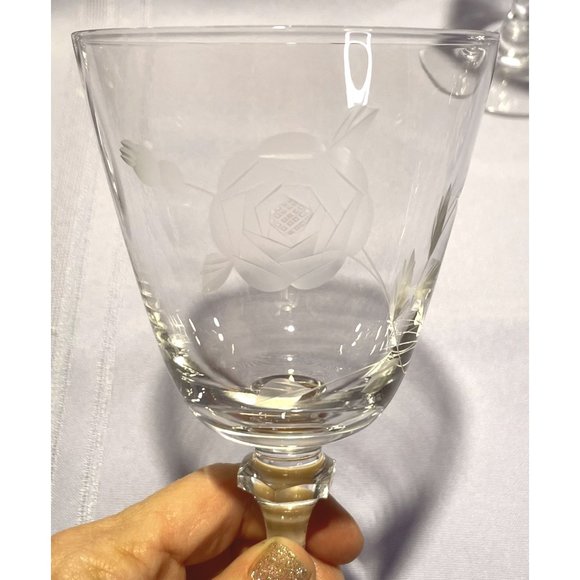 Set of 7 Crystal Rose Etched Iced Tea Glasses Cut Glass Stem Bubbles Vintage - Picture 3 of 10